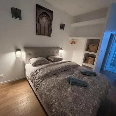 La Petite Place De La Porte D'arras Lille