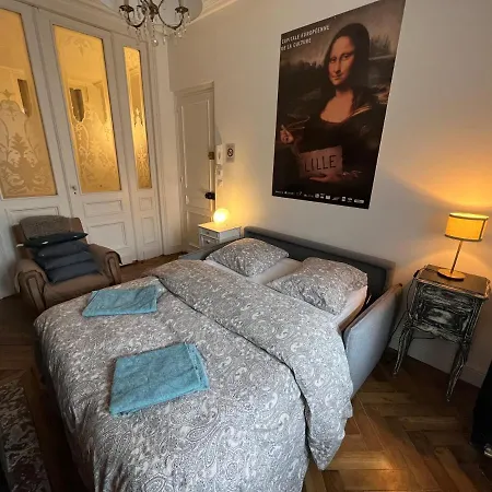 La Petite Place De La Porte D'arras Apartment