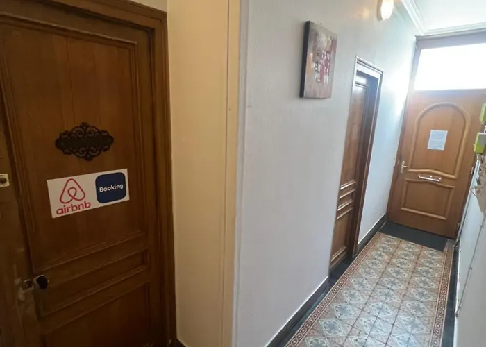 شقة La Petite Place De La Porte D'arras ليل